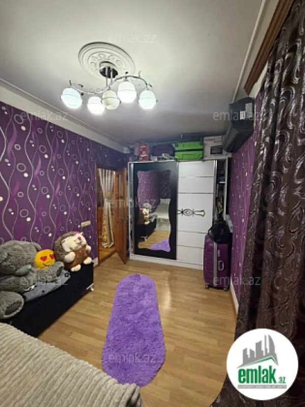 Satılır 2 otaqlı köhnə tikili 55 m²