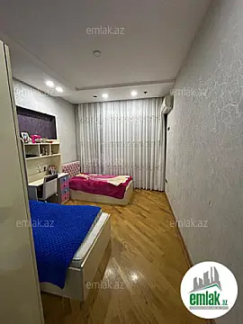Satılır 3 otaqlı yeni tikili 128 m²