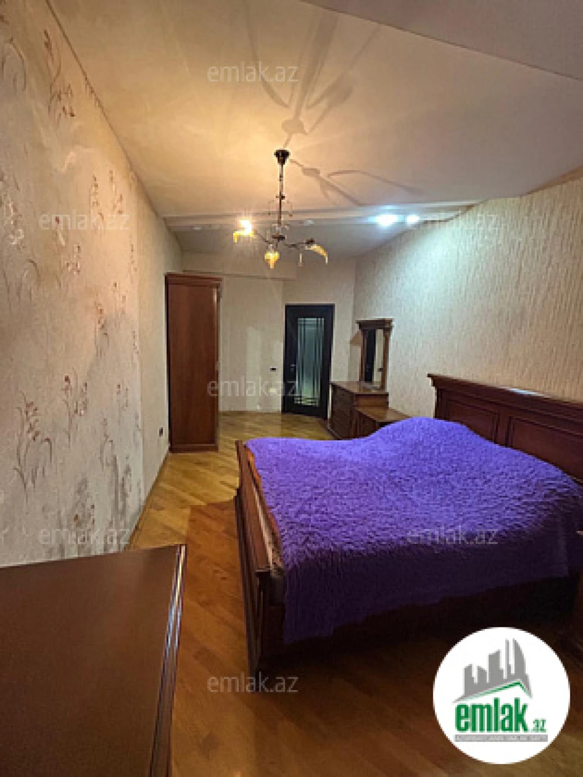 Satılır 3 otaqlı yeni tikili 128 m²