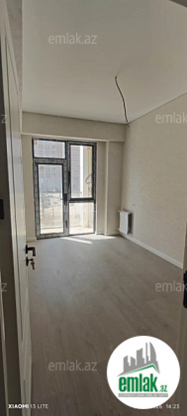Satılır 3 otaqlı yeni tikili 75 m²
