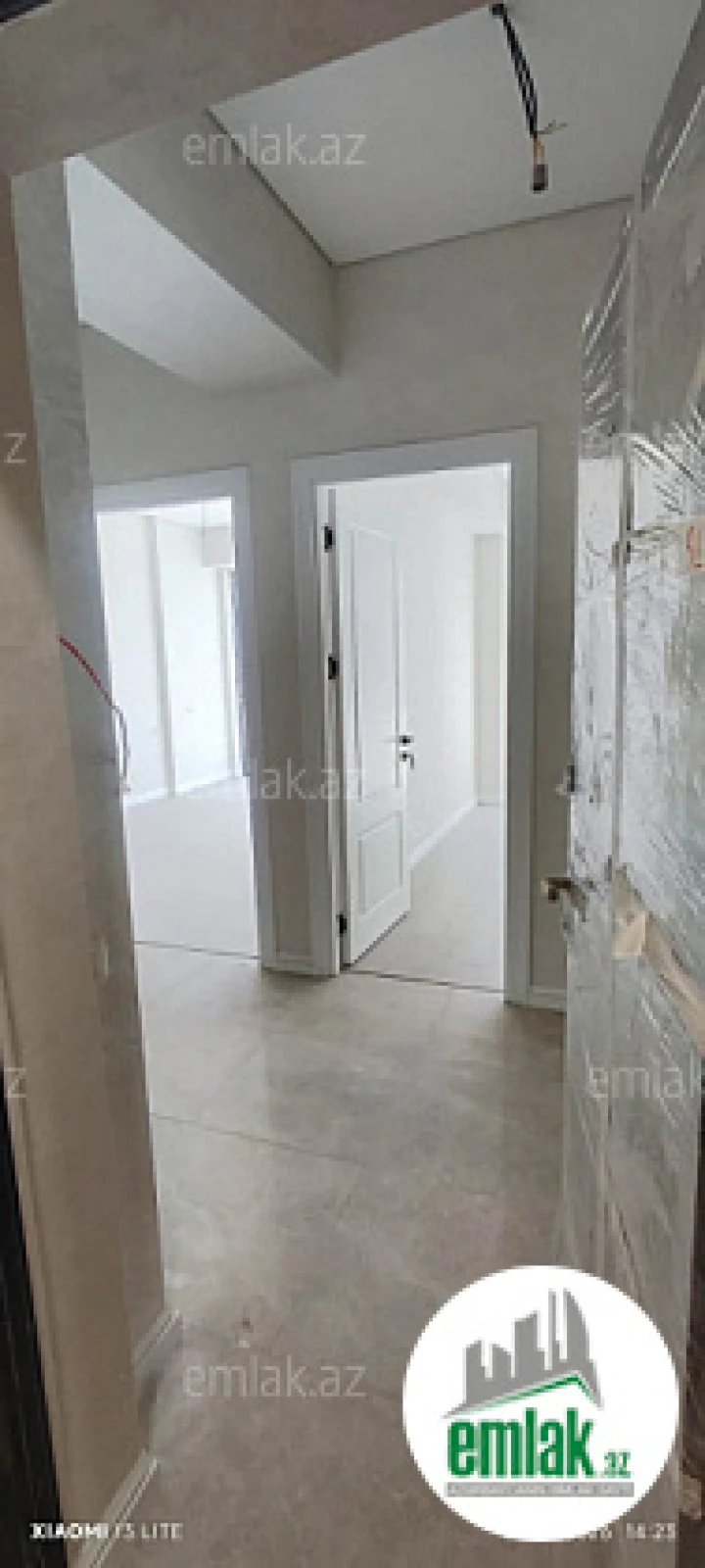 Satılır 3 otaqlı yeni tikili 75 m²