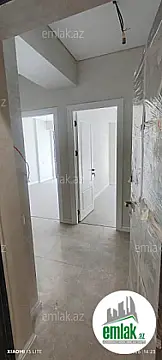 Satılır 3 otaqlı yeni tikili 75 m²