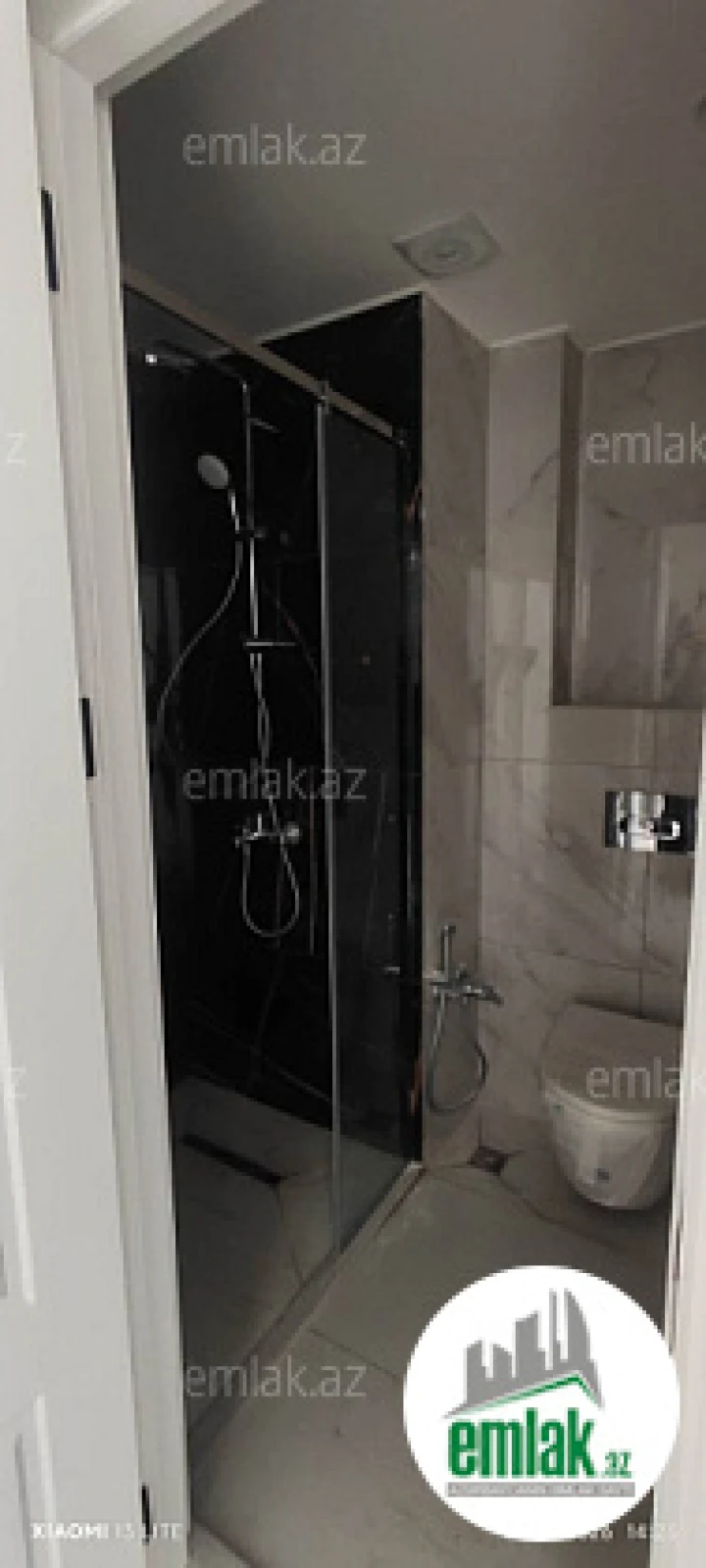 Satılır 3 otaqlı yeni tikili 75 m²