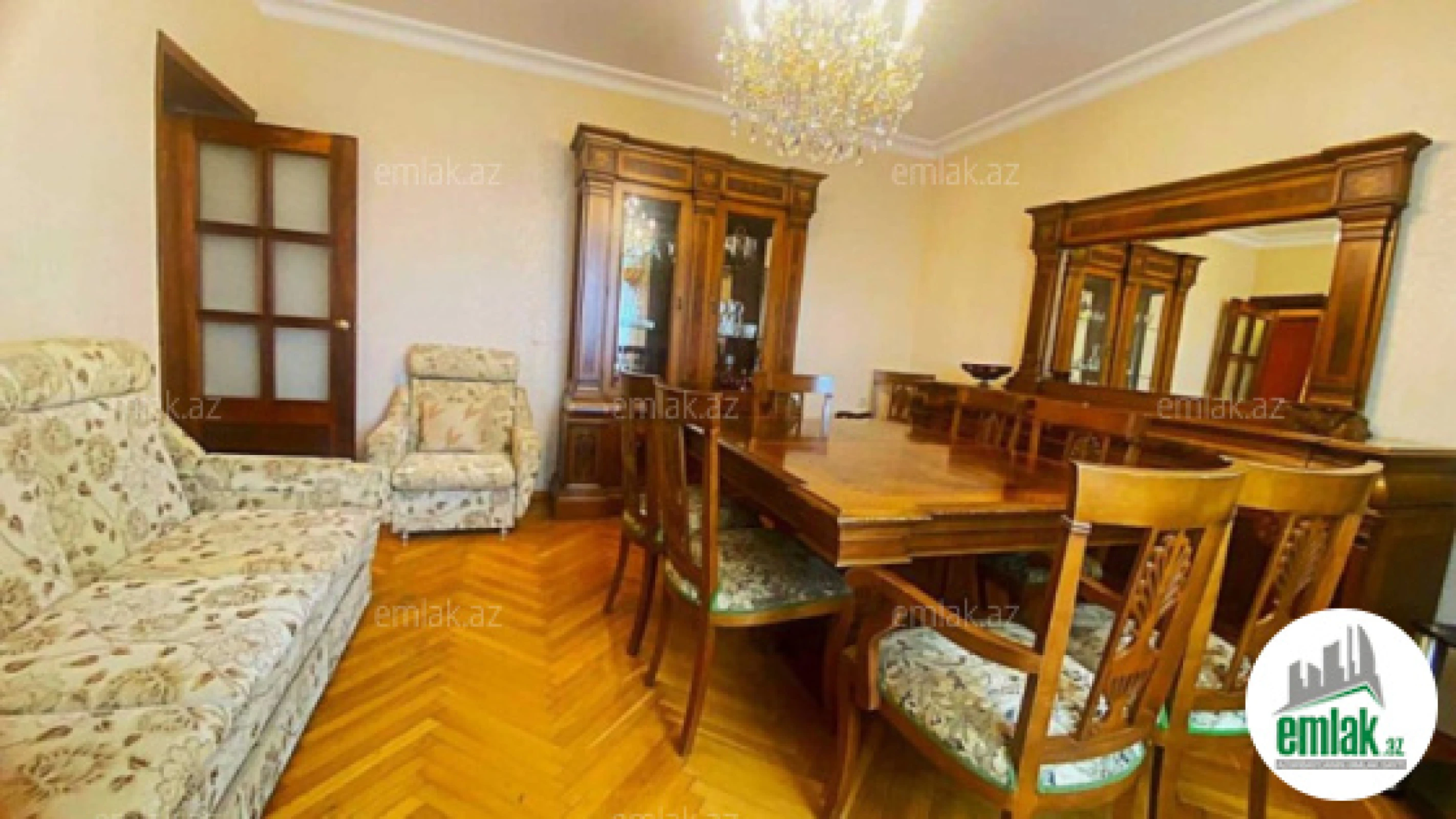 Satılır 4 otaqlı köhnə tikili 115 m²