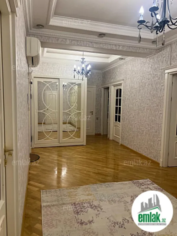 Satılır 4 otaqlı yeni tikili 157 m²