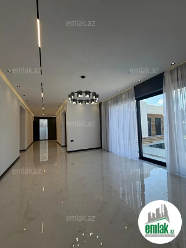 Satılır 5 otaqlı mənzil 250 m²