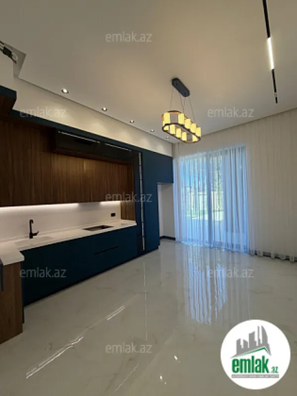 Satılır 5 otaqlı mənzil 250 m²