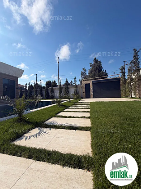 Satılır 5 otaqlı mənzil 250 m²