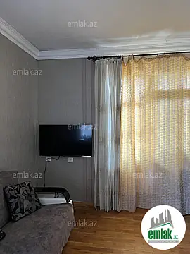 Satılır 2 otaqlı köhnə tikili 60 m²