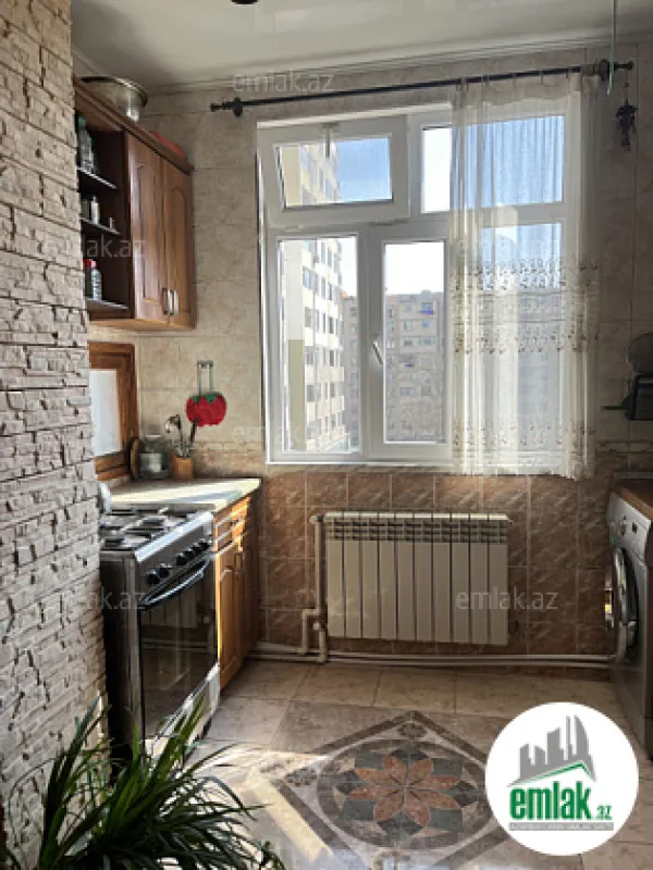 Satılır 2 otaqlı köhnə tikili 60 m²