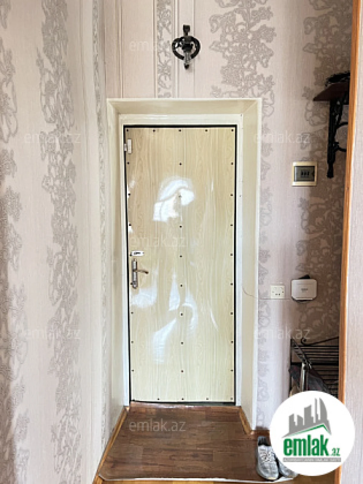 Satılır 2 otaqlı köhnə tikili 60 m²