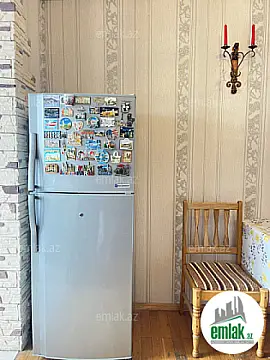 Satılır 2 otaqlı köhnə tikili 60 m²