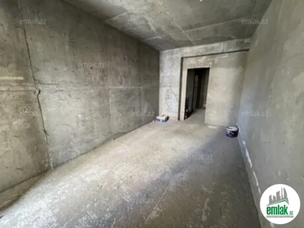 Satılır 4 otaqlı yeni tikili 220 m²