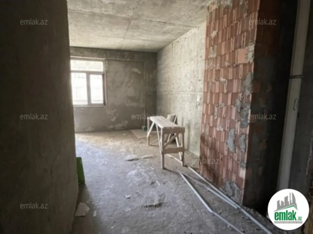 Satılır 4 otaqlı yeni tikili 220 m²