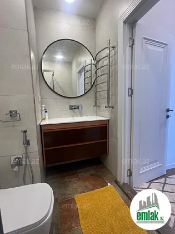 Satılır 3 otaqlı yeni tikili 77 m²