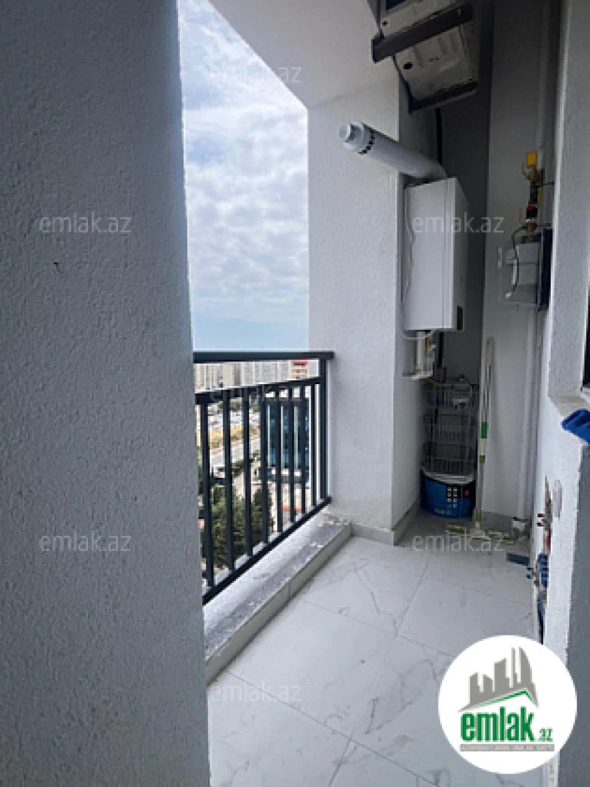 Satılır 3 otaqlı yeni tikili 77 m²