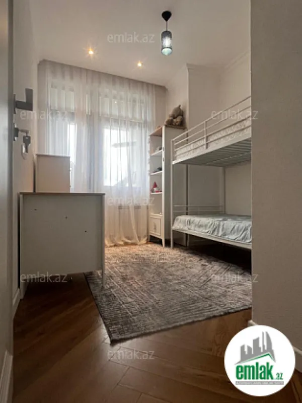 Satılır 3 otaqlı yeni tikili 77 m²
