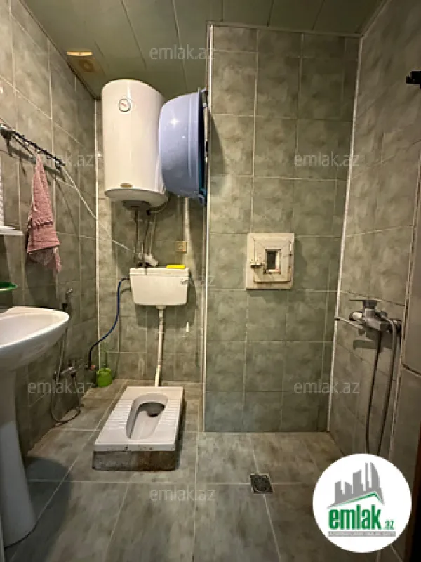 Satılır 2 otaqlı köhnə tikili 42 m²