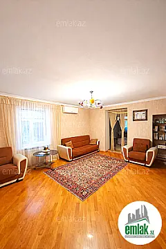 Satılır 2 otaqlı köhnə tikili 62 m² — Bakı 2 otaq 62.00 m²