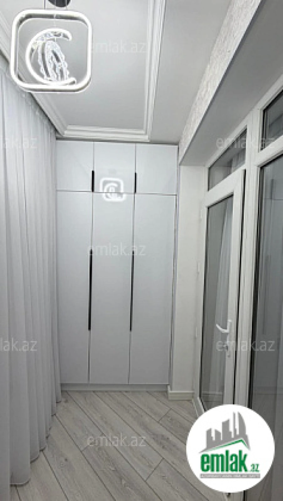 Satılır 3 otaqlı köhnə tikili 75 m²