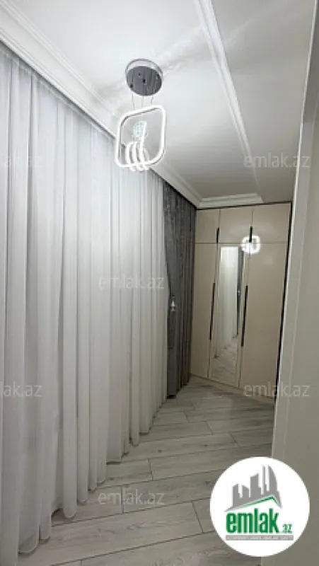 Satılır 3 otaqlı köhnə tikili 75 m²