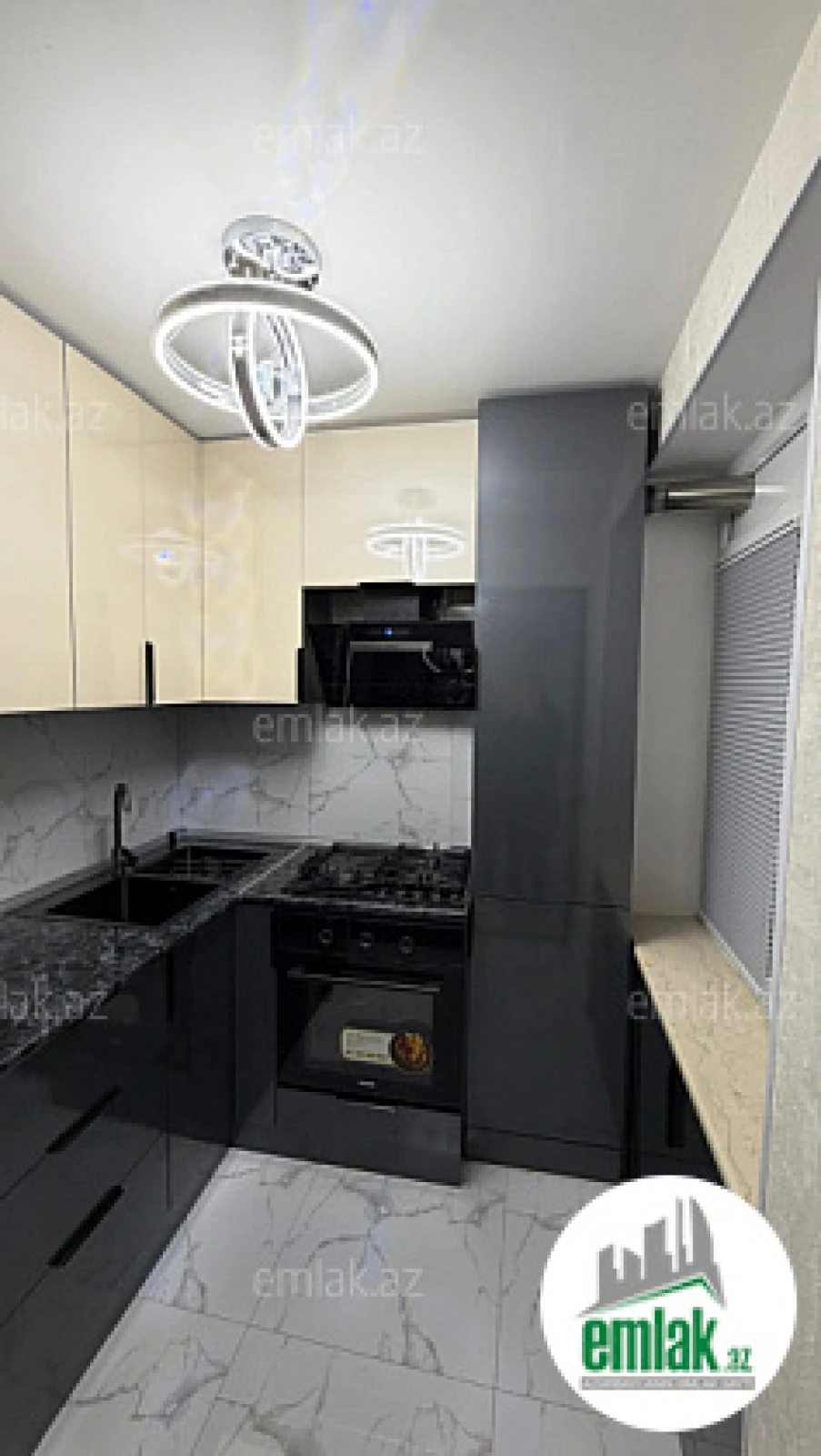 Satılır 3 otaqlı köhnə tikili 75 m²