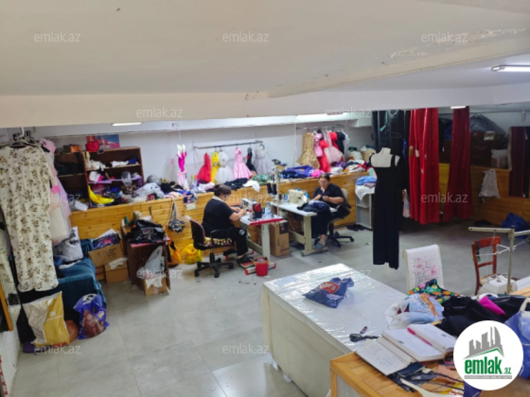 Satılır 3 otaqlı obyekt 260 m²