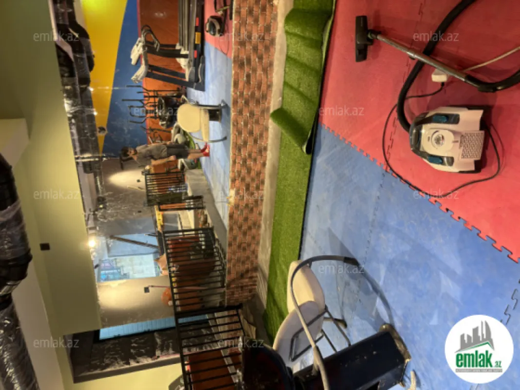 Satılır 3 otaqlı obyekt 260 m²