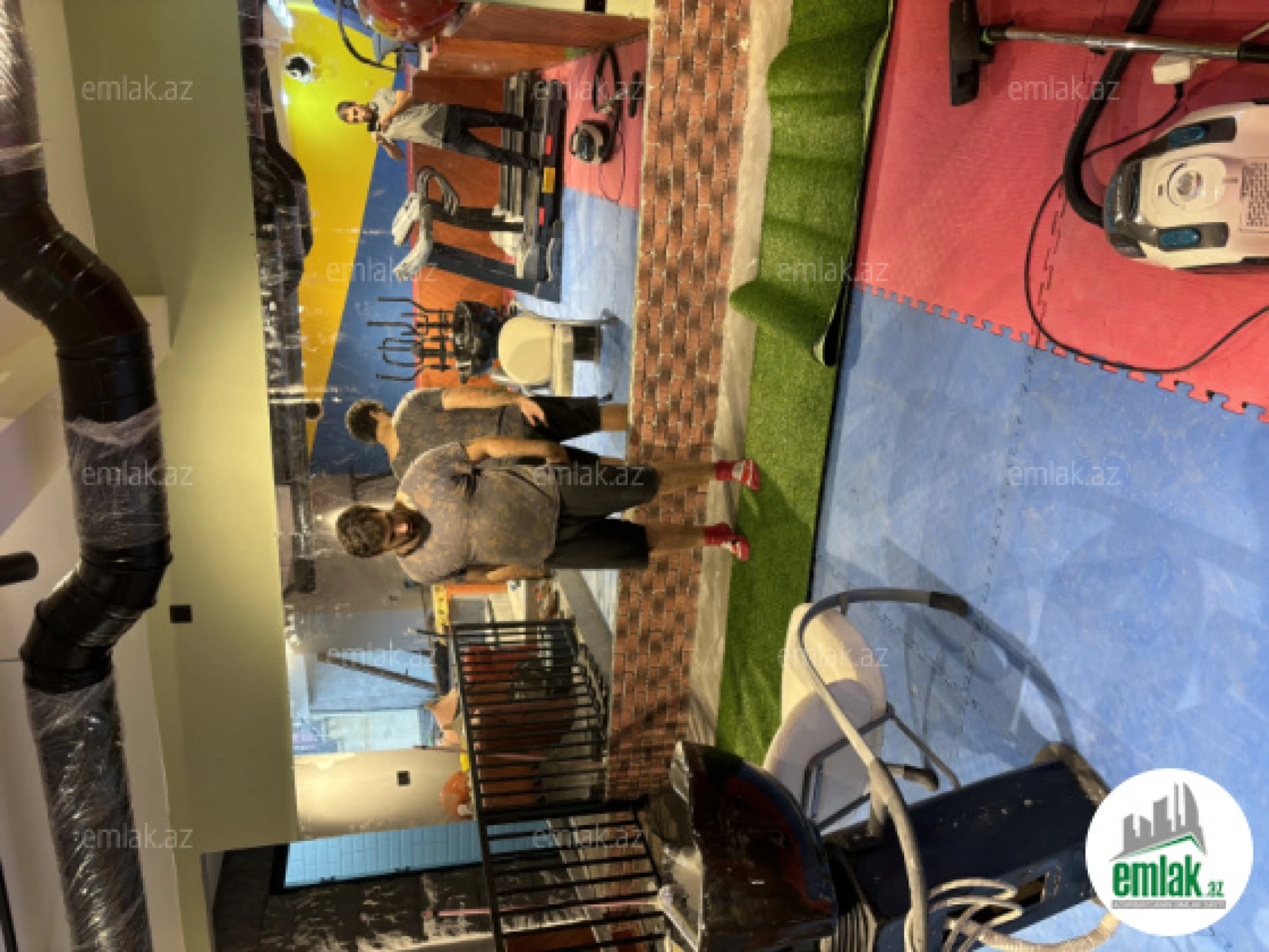 Satılır 3 otaqlı obyekt 260 m²