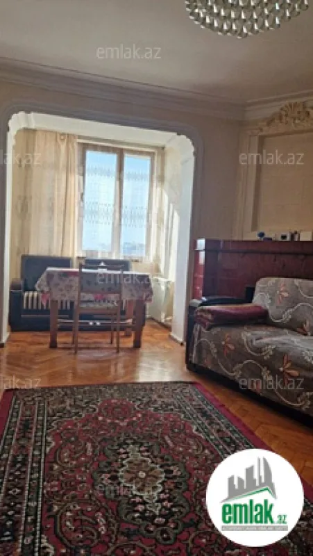 Satılır 2 otaqlı köhnə tikili 44 m²