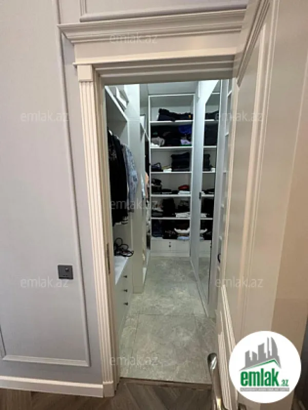 Satılır 3 otaqlı yeni tikili 159 m²