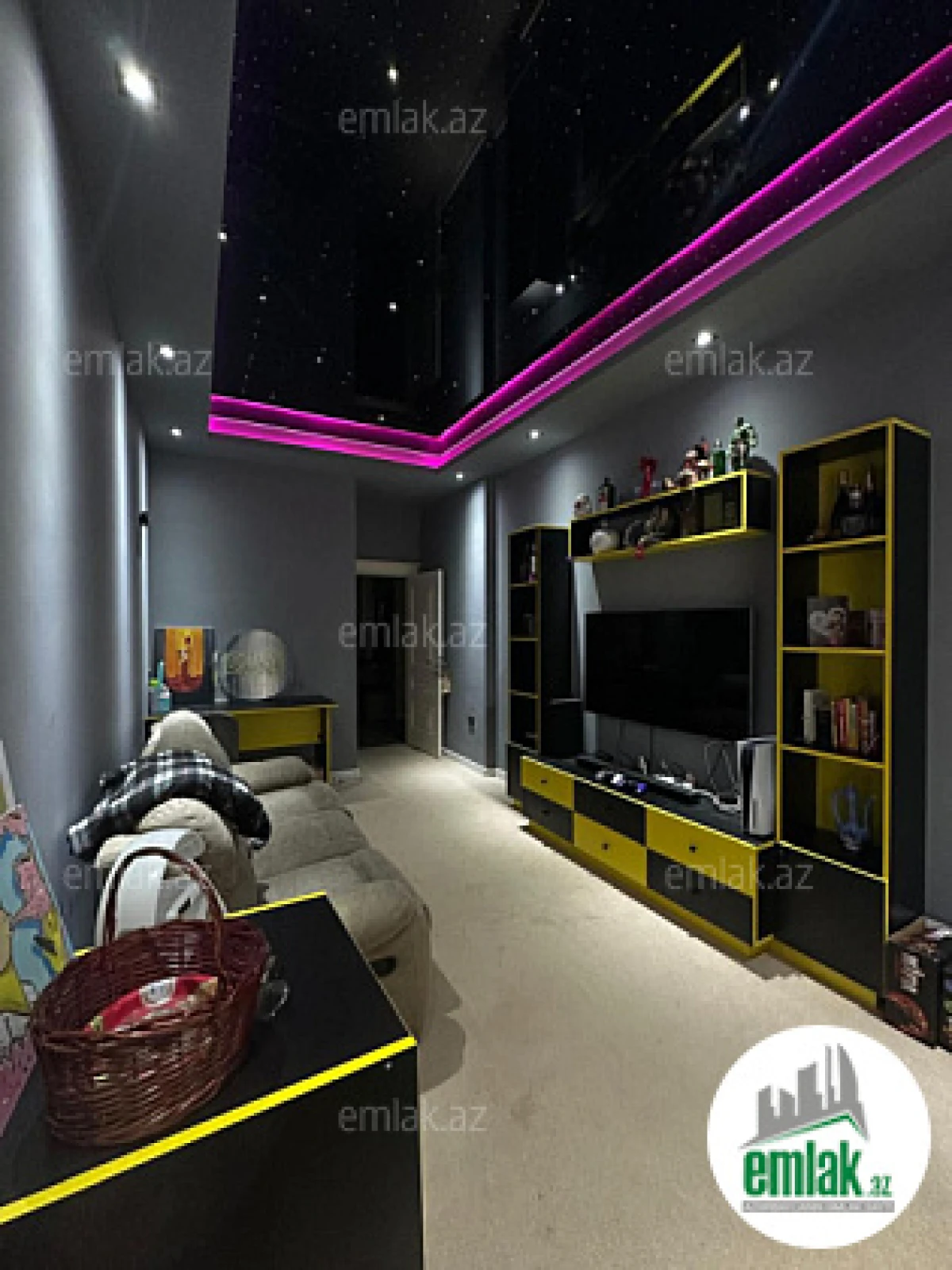 Satılır 3 otaqlı yeni tikili 159 m²