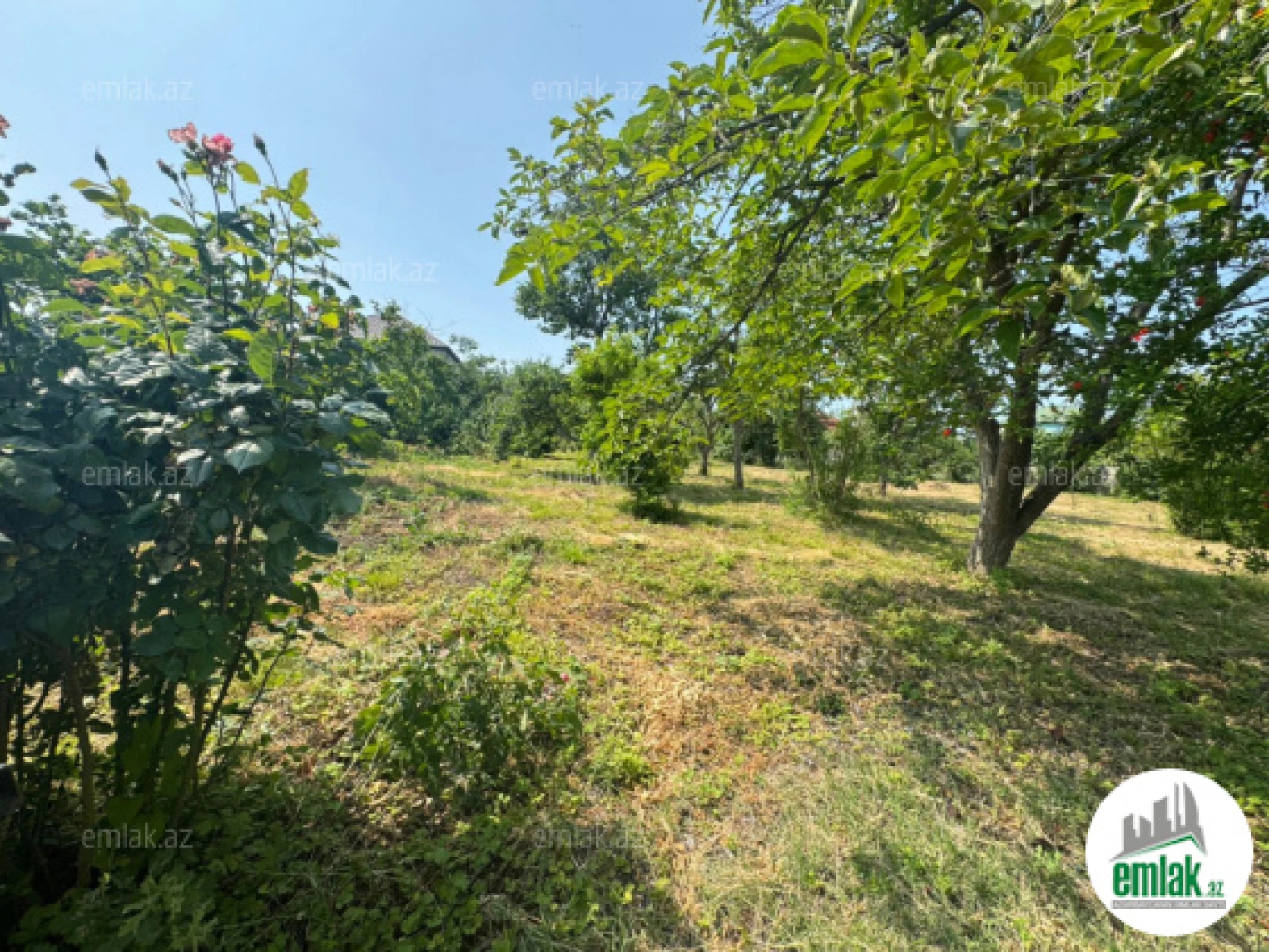 Satılır torpaq sahəsi 12 m²