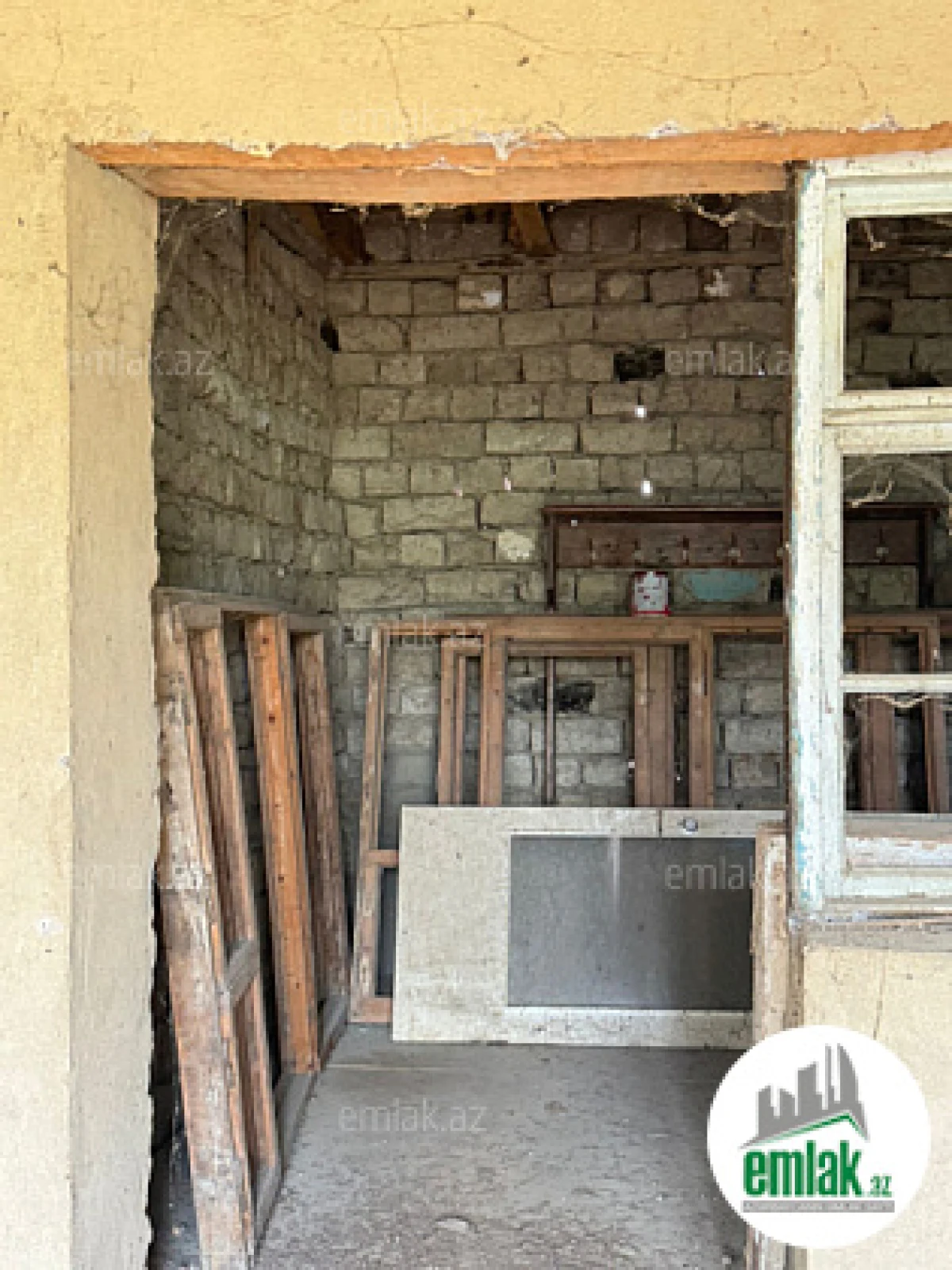 Satılır torpaq sahəsi 12 m²