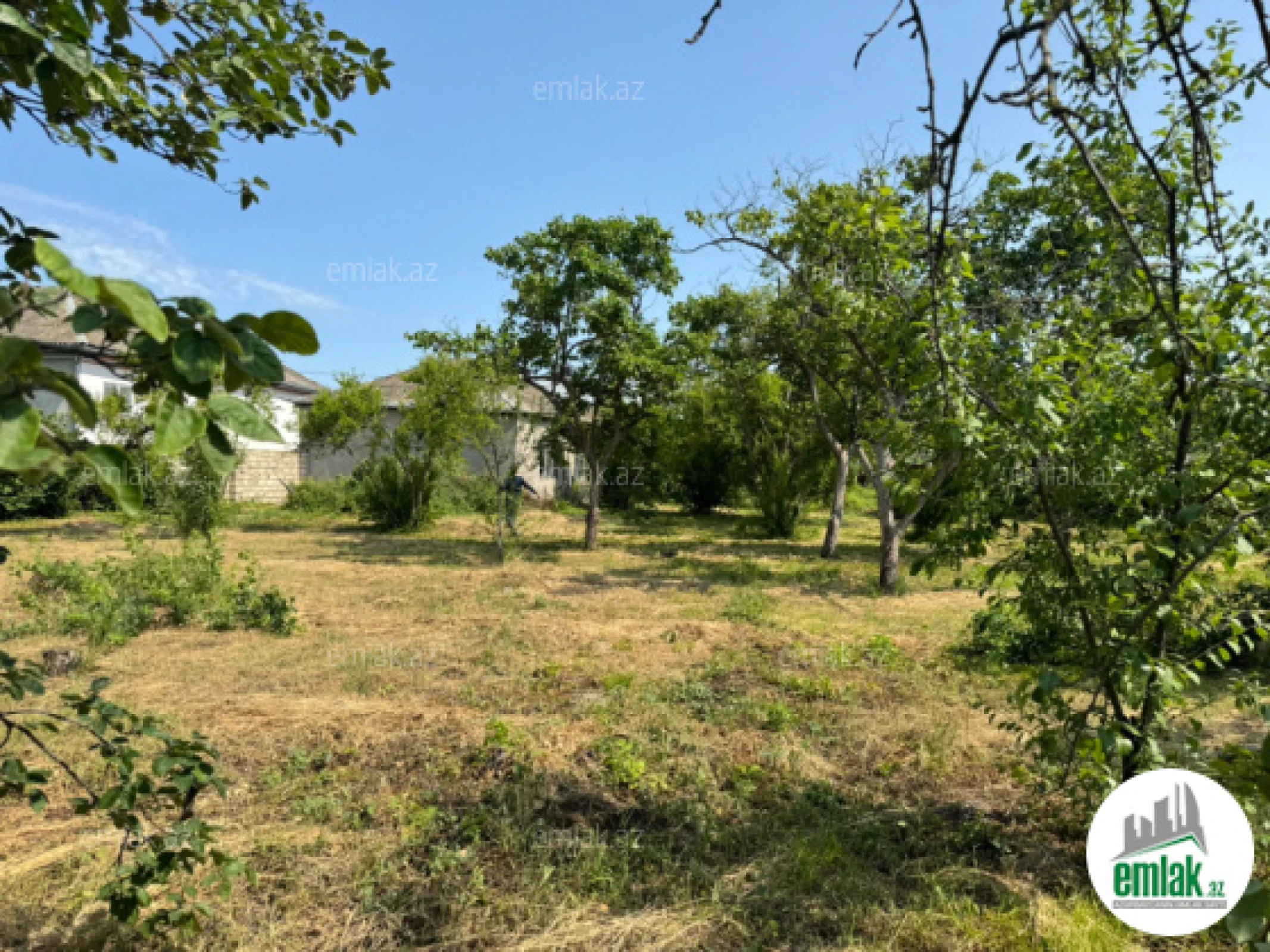 Satılır torpaq sahəsi 12 m²