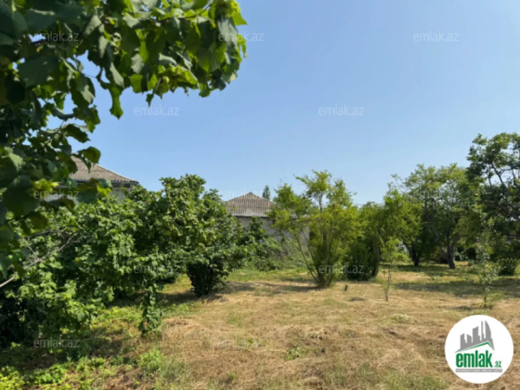 Satılır torpaq sahəsi 12 m²