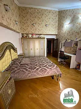 Satılır 4 otaqlı yeni tikili 220 m²