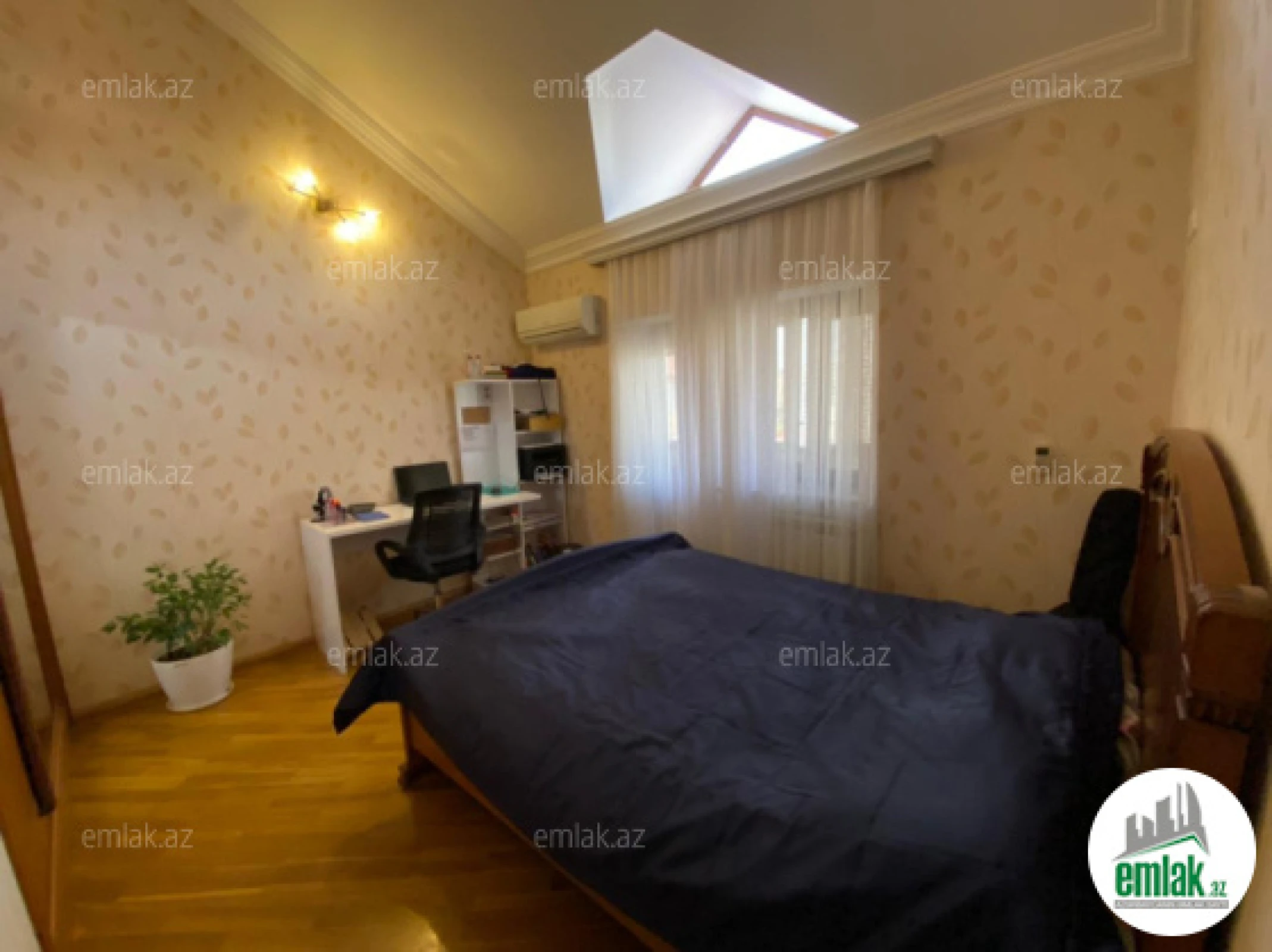 Satılır 4 otaqlı yeni tikili 220 m²
