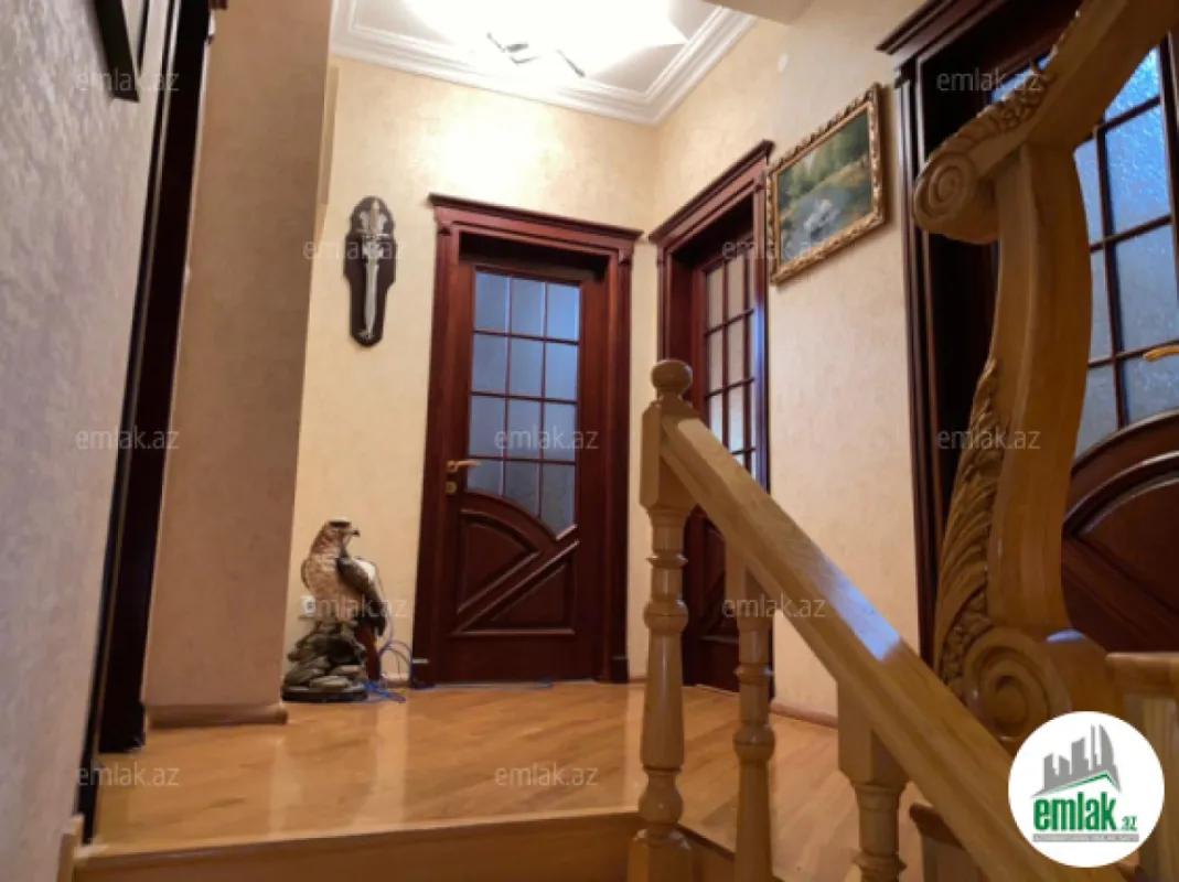 Satılır 4 otaqlı yeni tikili 220 m²
