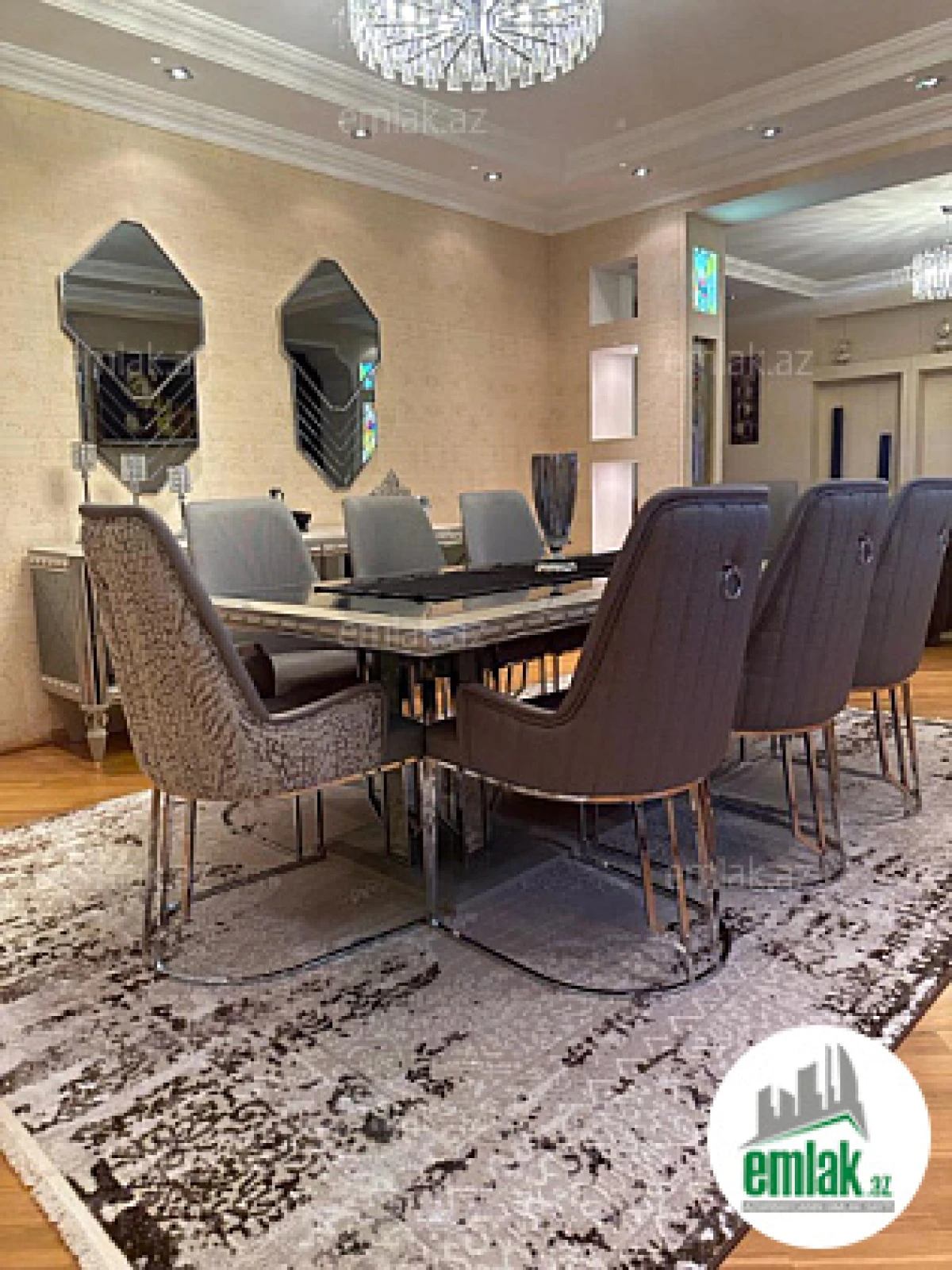Satılır 4 otaqlı yeni tikili 220 m²