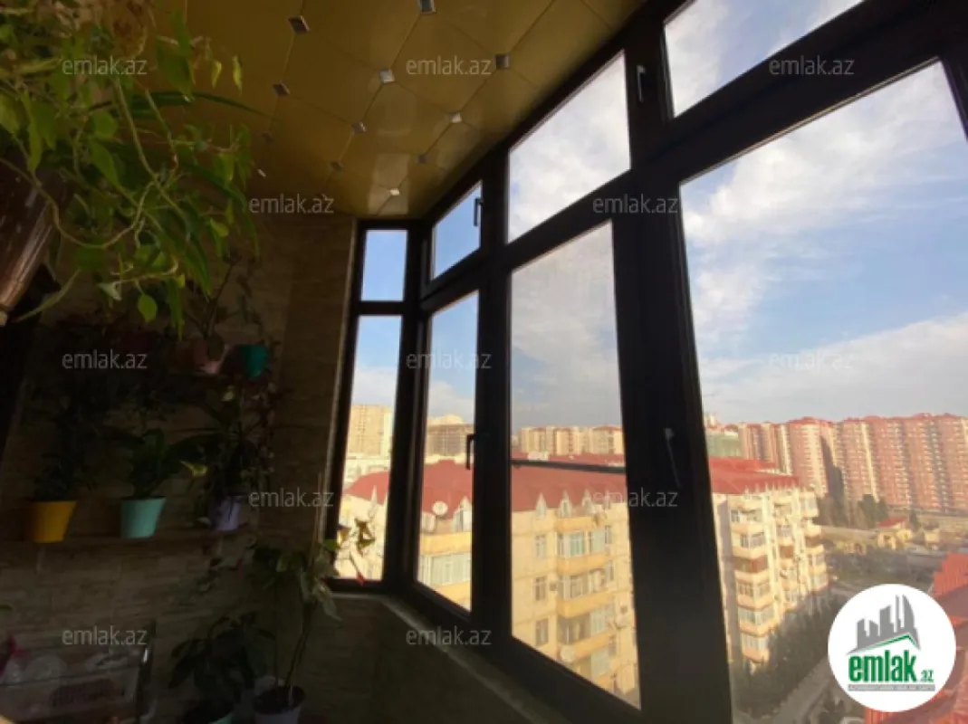 Satılır 4 otaqlı yeni tikili 220 m²