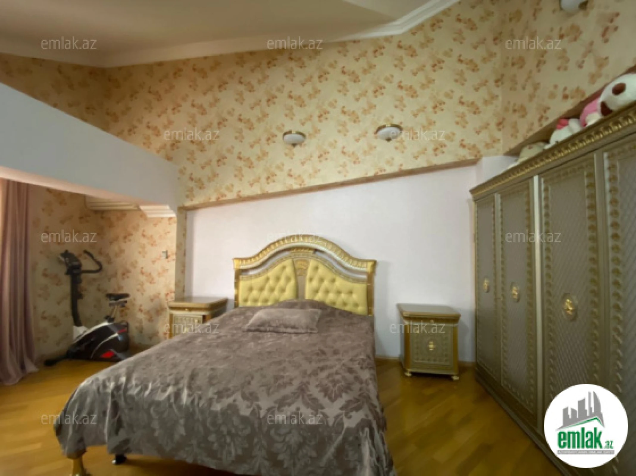 Satılır 4 otaqlı yeni tikili 220 m²
