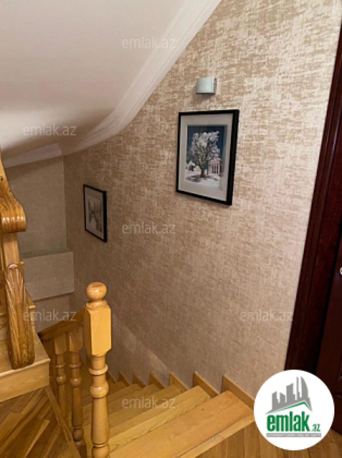 Satılır 4 otaqlı yeni tikili 220 m²