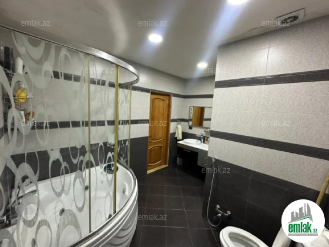 Satılır 4 otaqlı yeni tikili 140 m²