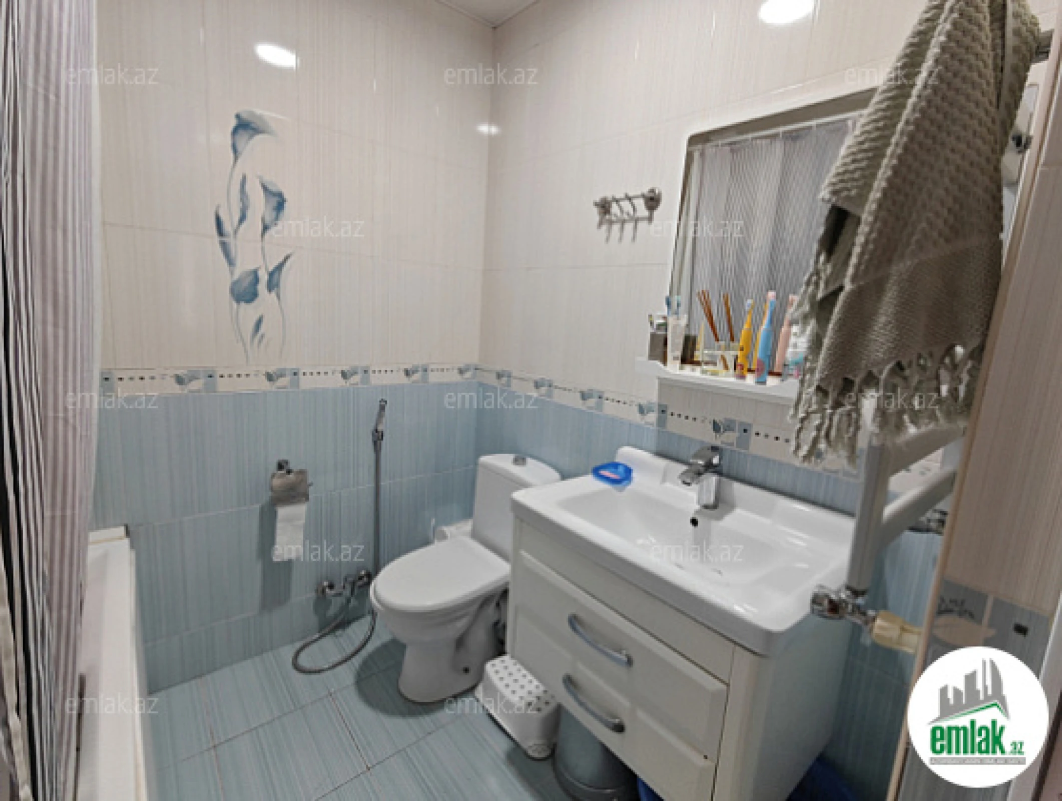 Satılır 3 otaqlı yeni tikili 83.7 m²