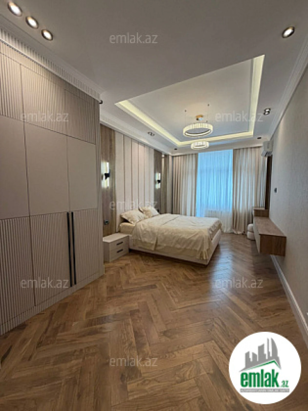 Satılır 3 otaqlı yeni tikili 120 m²