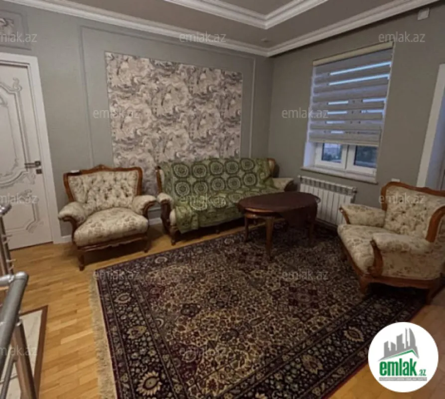 Satılır 4 otaqlı mənzil 200 m²
