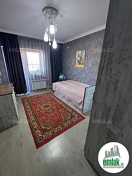 Satılır 4 otaqlı köhnə tikili 120 m²