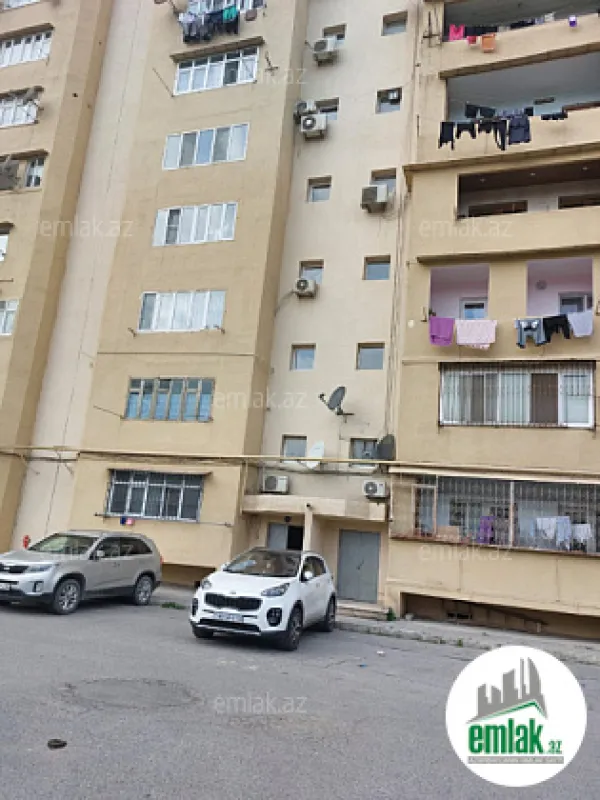 Satılır 4 otaqlı köhnə tikili 120 m²