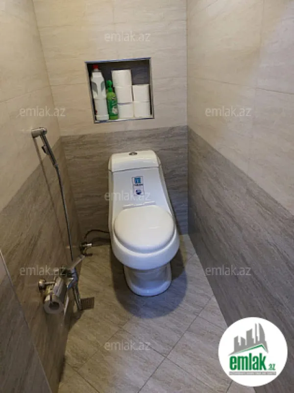Satılır 4 otaqlı köhnə tikili 120 m²